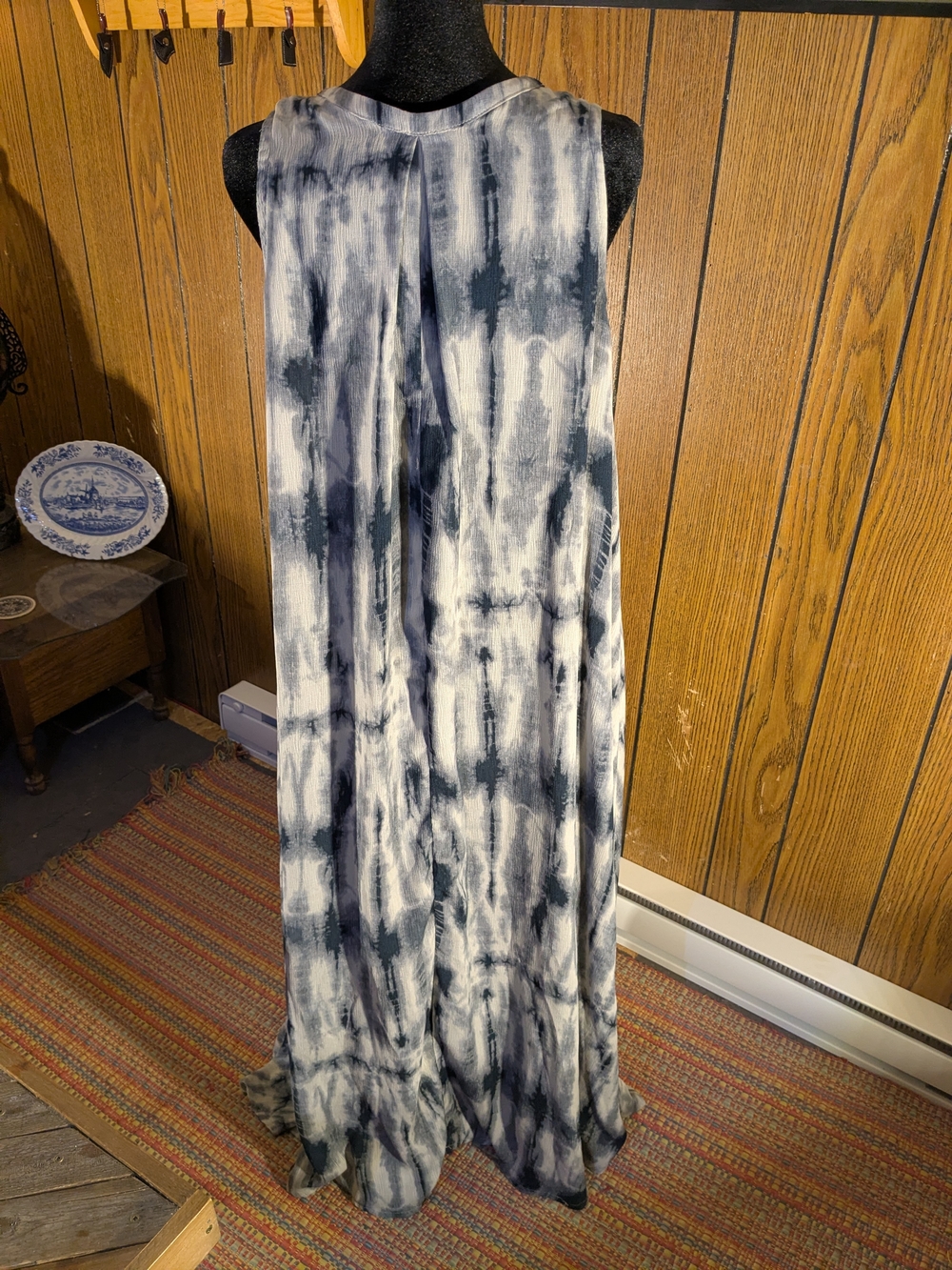 REMA Aparellel Sleeveless Navy and White Tie-Dye Marie Maxi SwingDress with Belt - Picture 6 of 7